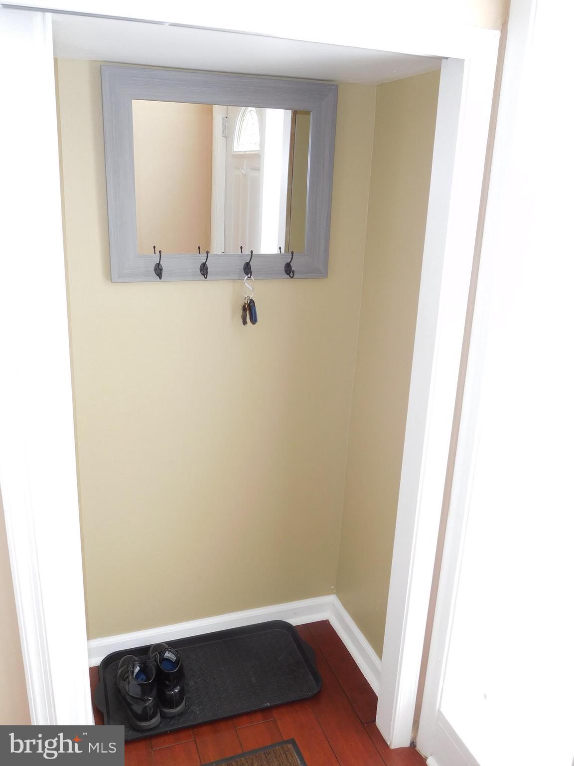 12212 Sweet Briar Road Philadelphia, PA 19154 - Photo 3 of 34