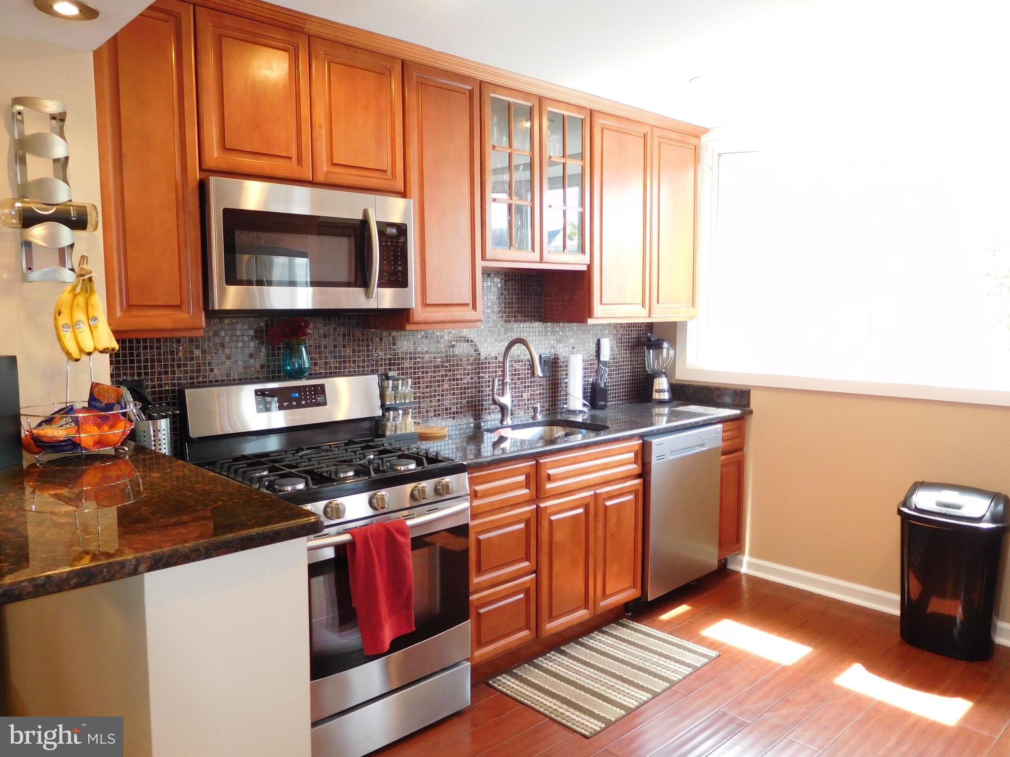 12212 Sweet Briar Road Philadelphia, PA 19154 - Photo 9 of 34
