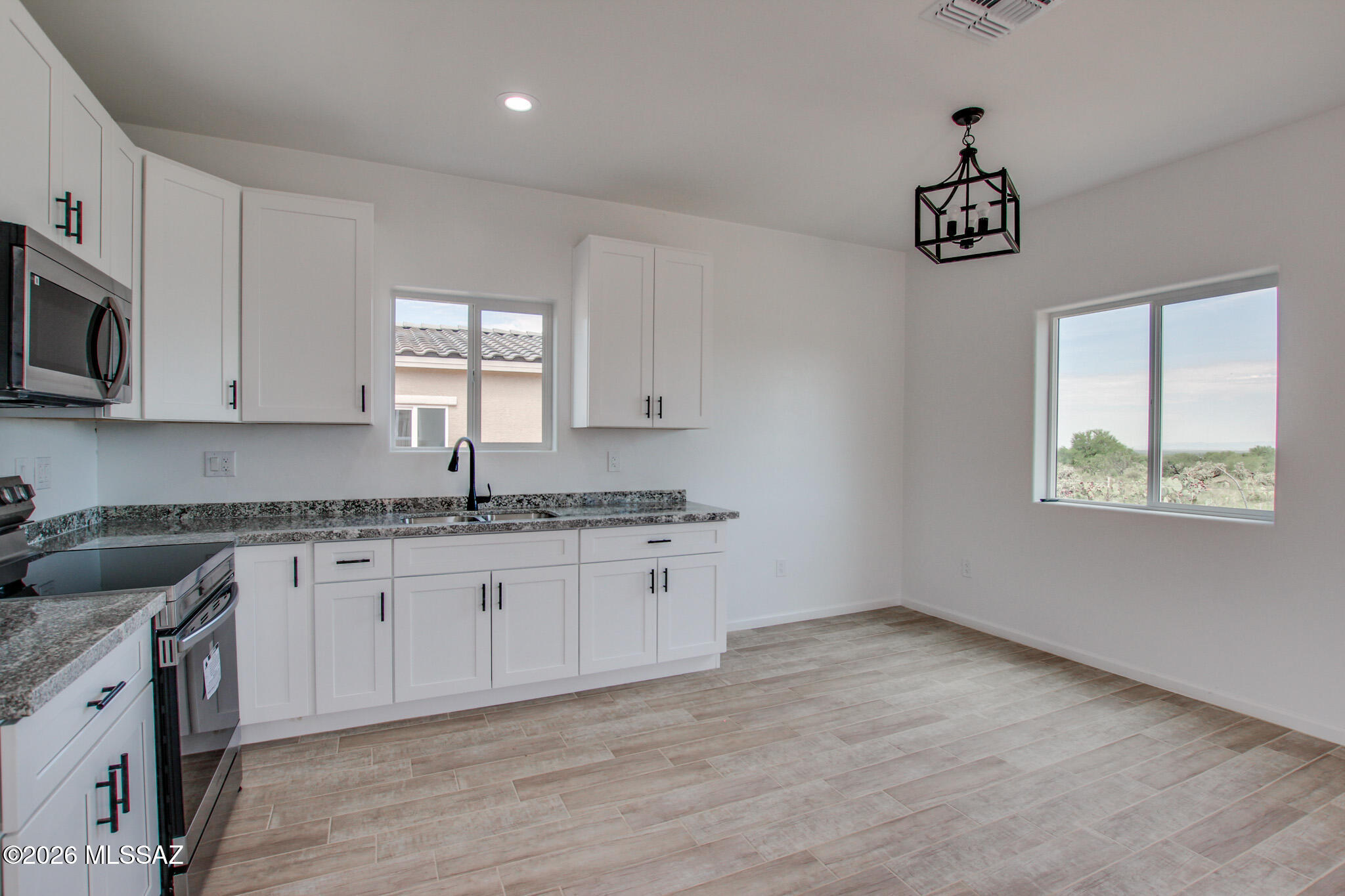 2350 West Diamond Street Tucson, AZ 85705 - Photo 2 of 50