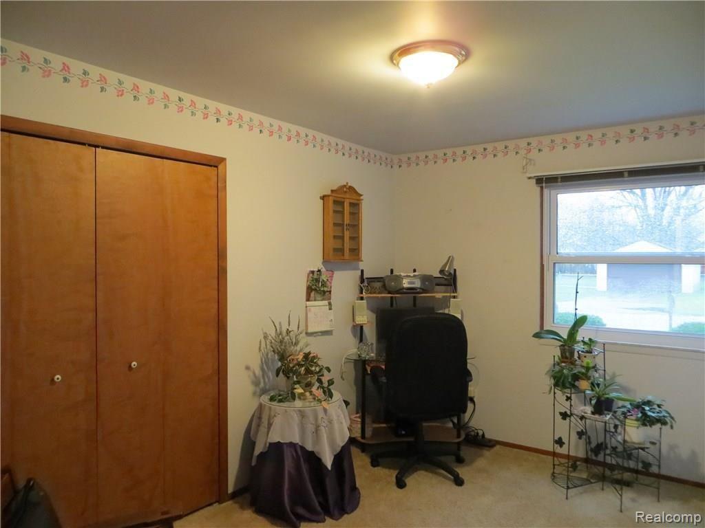 3864 Samuel Avenue Rochester, MI 48309 - Photo 15 of 42 15.JPG