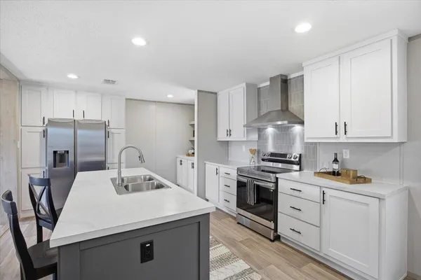 $425,000 | 662 Country Pond Lane, Cross, SC 29436