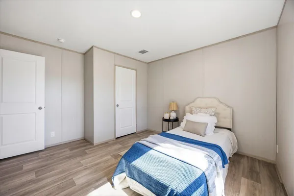 $425,000 | 662 Country Pond Lane, Cross, SC 29436