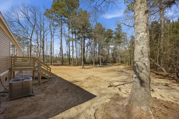 $425,000 | 662 Country Pond Lane, Cross, SC 29436