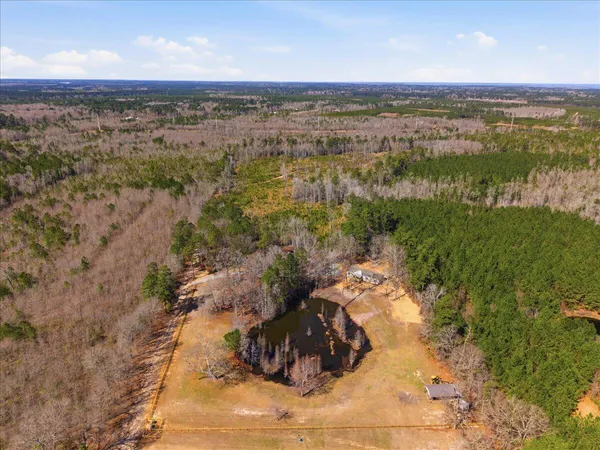 $425,000 | 662 Country Pond Lane, Cross, SC 29436