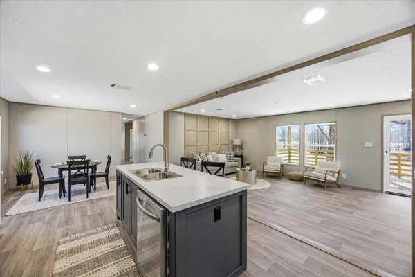 $425,000 | 662 Country Pond Lane, Cross, SC 29436