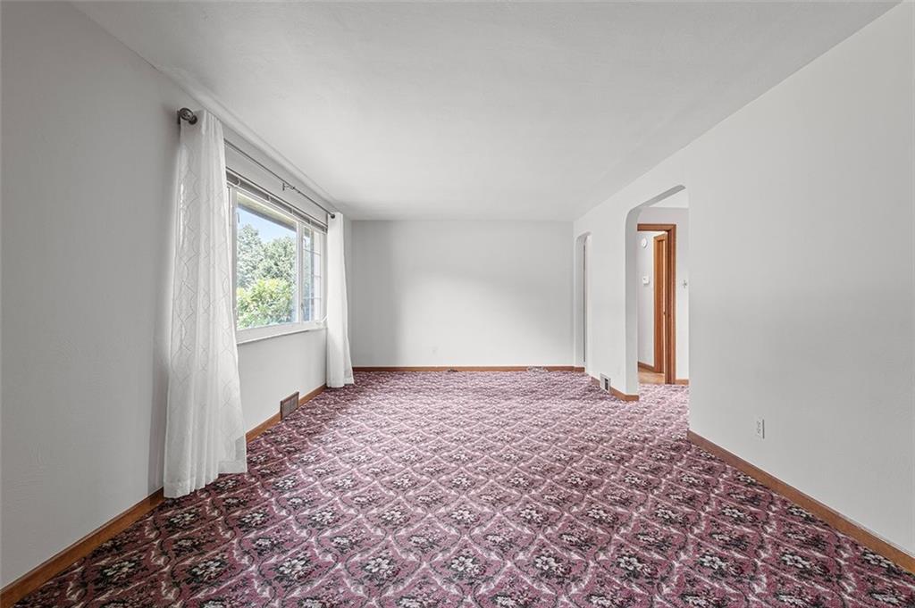 32 Pontiac Road Pittsburgh, PA 15241 - Photo 5 of 23 an empty room with windows