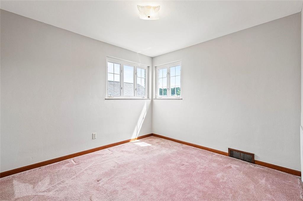 32 Pontiac Road Pittsburgh, PA 15241 - Photo 8 of 23 an empty room with windows