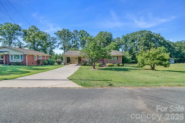 $215,000 | 1340 East Cannon Avenue, Albemarle, NC 28001