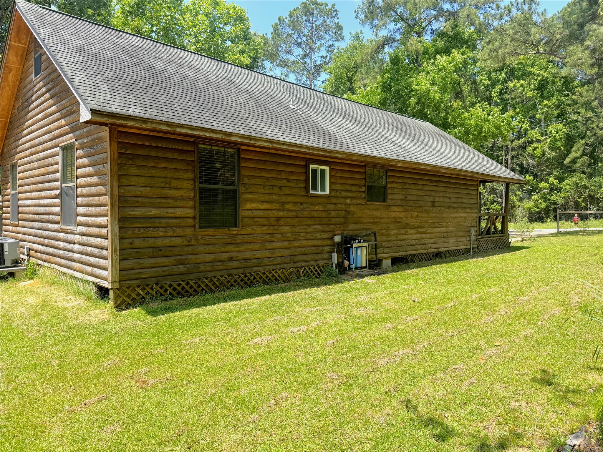 798 Port Boulevard Trinity, TX 75862 - Photo 28 of 31 a backyard of a house