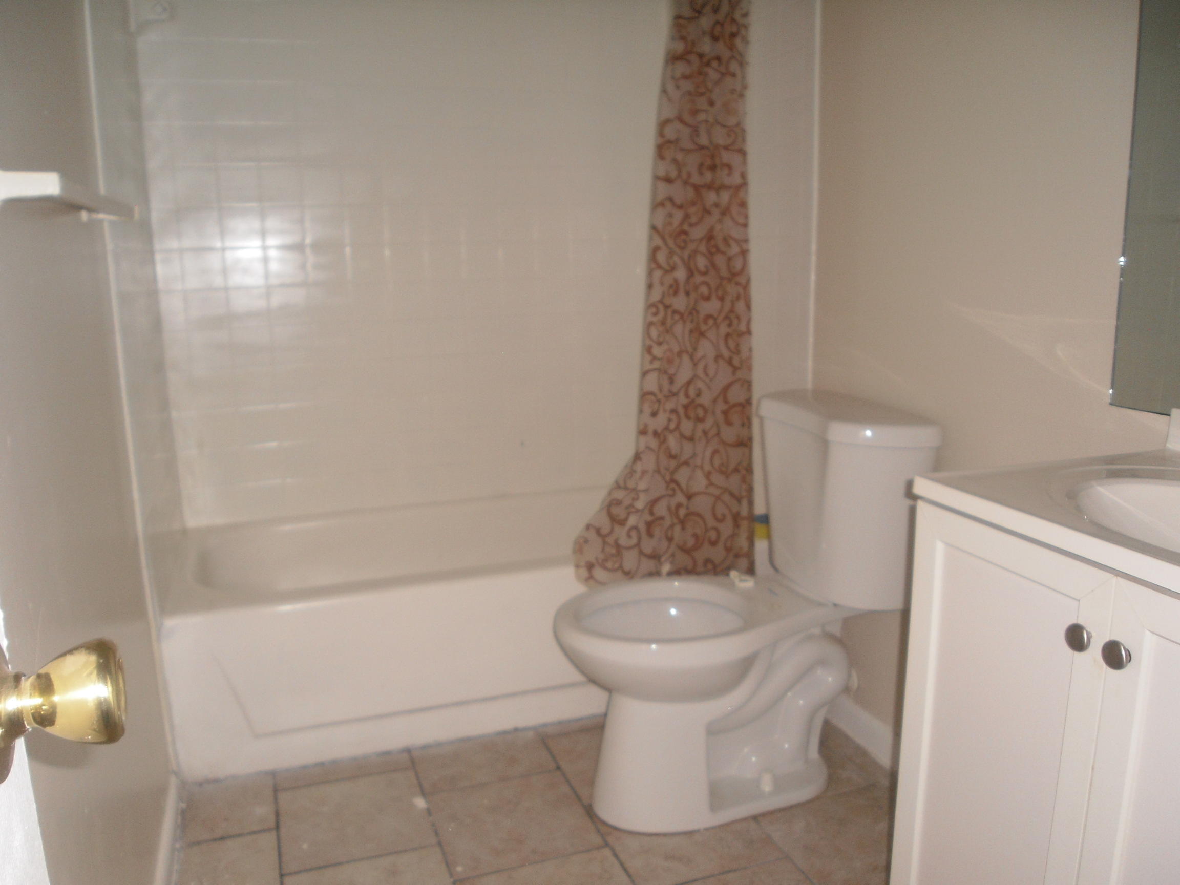 2341 Avenue Z, Unit A Riviera Beach, FL 33404 - Photo 6 of 14 2341 Avenue Z-bath2