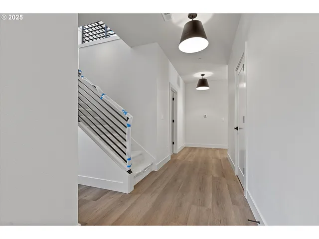 $819,939 | 14196 Southeast Iseli Lane, Clackamas, OR 97015