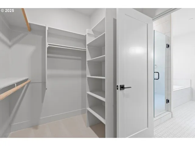 $819,939 | 14196 Southeast Iseli Lane, Clackamas, OR 97015