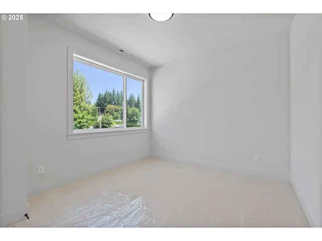 $819,939 | 14196 Southeast Iseli Lane, Clackamas, OR 97015