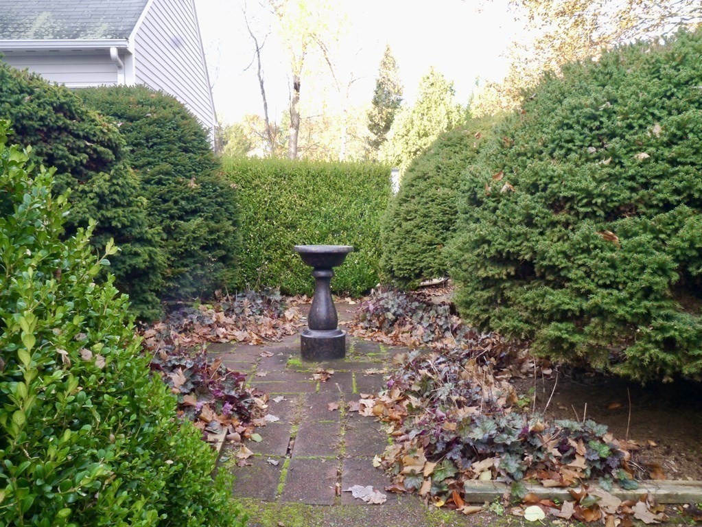 830 Bay Road Amherst, MA 01002 - Photo 27 of 34