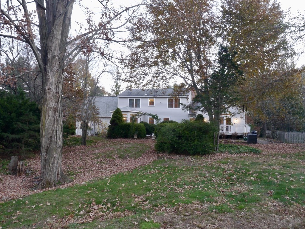 830 Bay Road Amherst, MA 01002 - Photo 3 of 34
