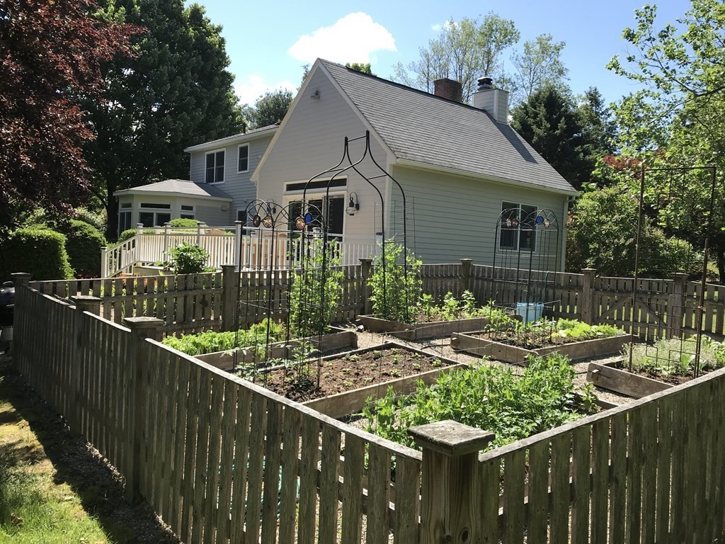830 Bay Road Amherst, MA 01002 - Photo 33 of 34