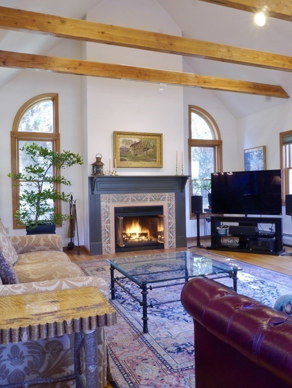 830 Bay Road Amherst, MA 01002 - Photo 6 of 34