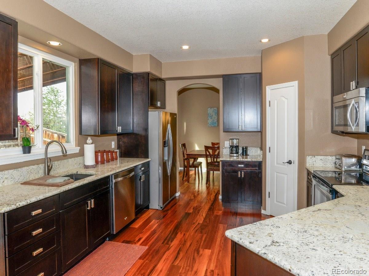 9711 Red Oakes Place Highlands Ranch, CO 80126 - Photo 12 of 35 Gallery Image 12