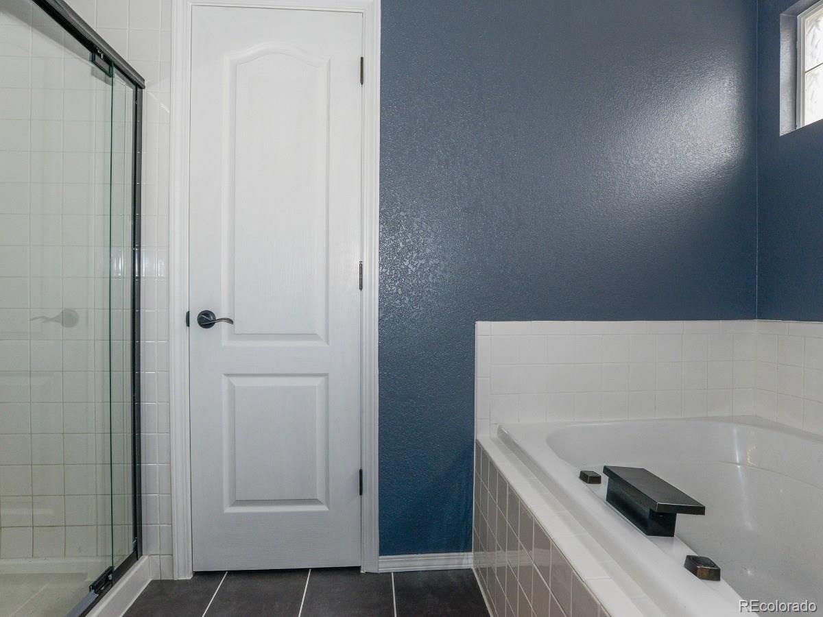 9711 Red Oakes Place Highlands Ranch, CO 80126 - Photo 23 of 35 Gallery Image 23