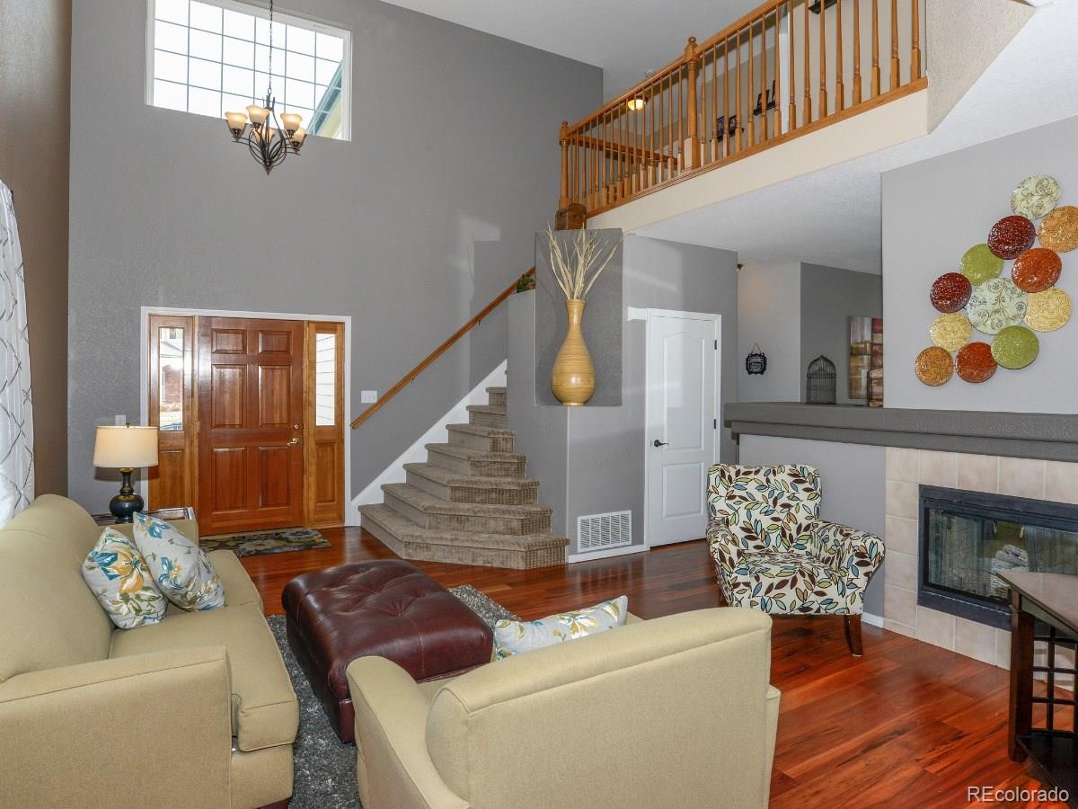 9711 Red Oakes Place Highlands Ranch, CO 80126 - Photo 4 of 35 Gallery Image 4