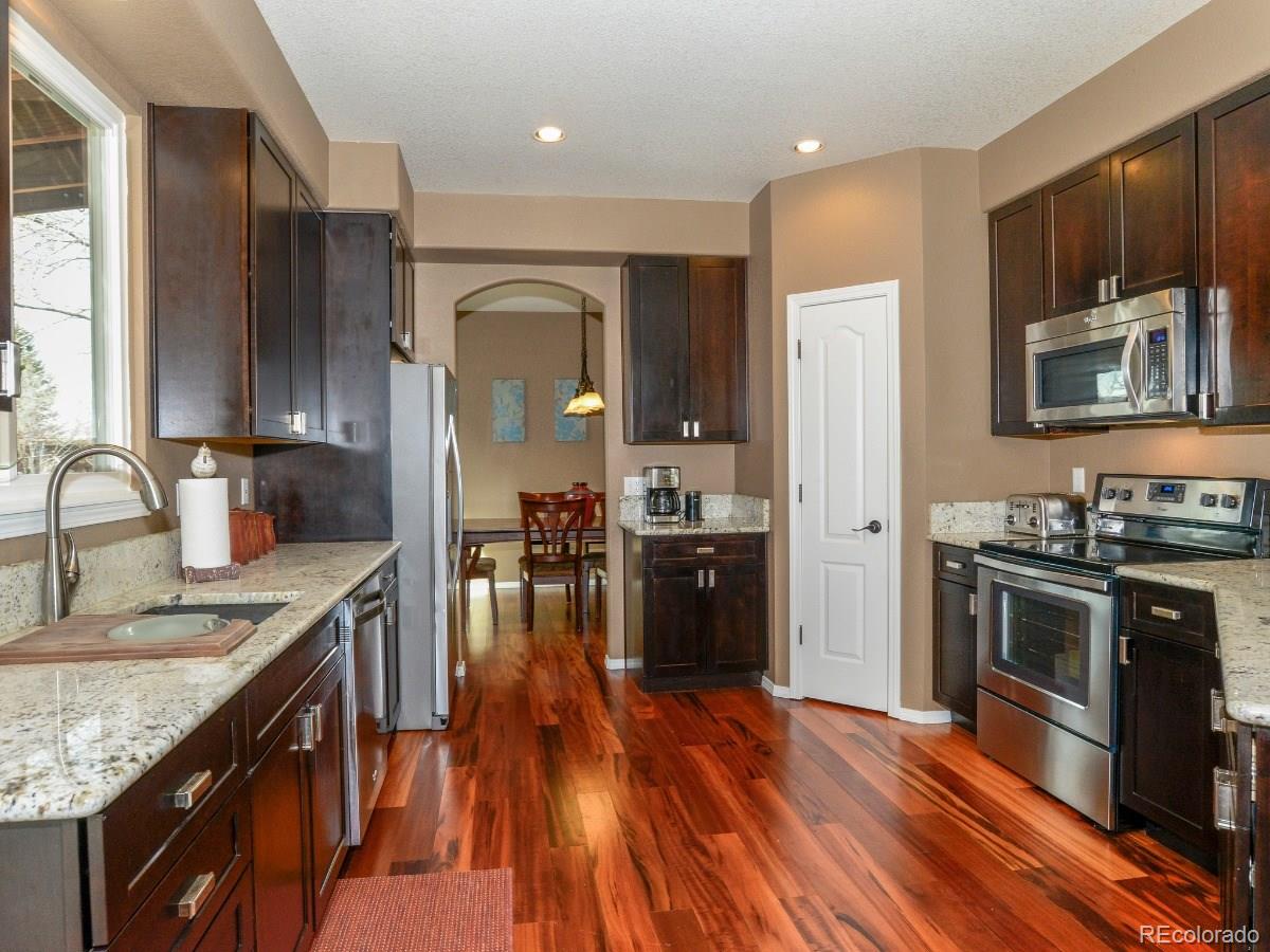 9711 Red Oakes Place Highlands Ranch, CO 80126 - Photo 10 of 35 Gallery Image 10