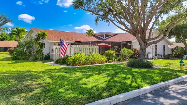 $275,000 | 941 Northwest 30th Avenue, Unit C, Delray Beach, FL 33445