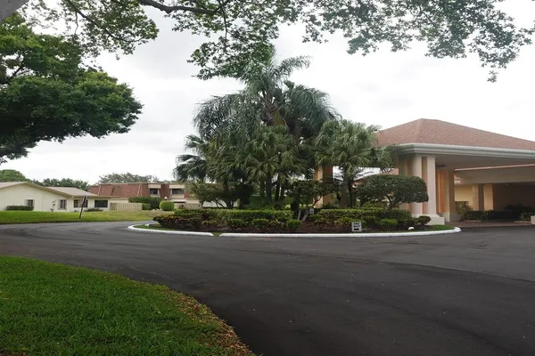 $275,000 | 941 Northwest 30th Avenue, Unit C, Delray Beach, FL 33445