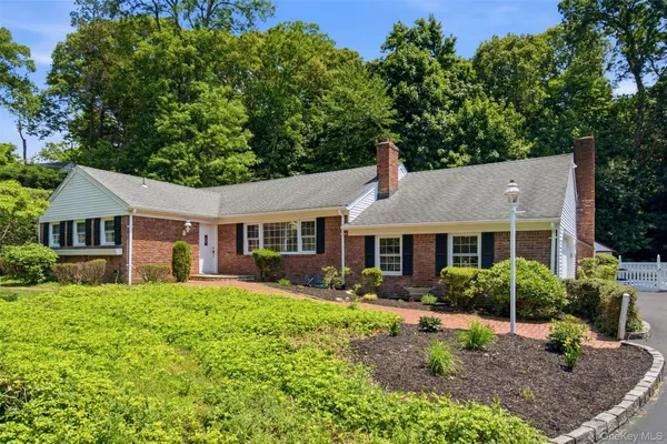 $699,000 | 92 Christian Avenue, Stony Brook, NY 11790