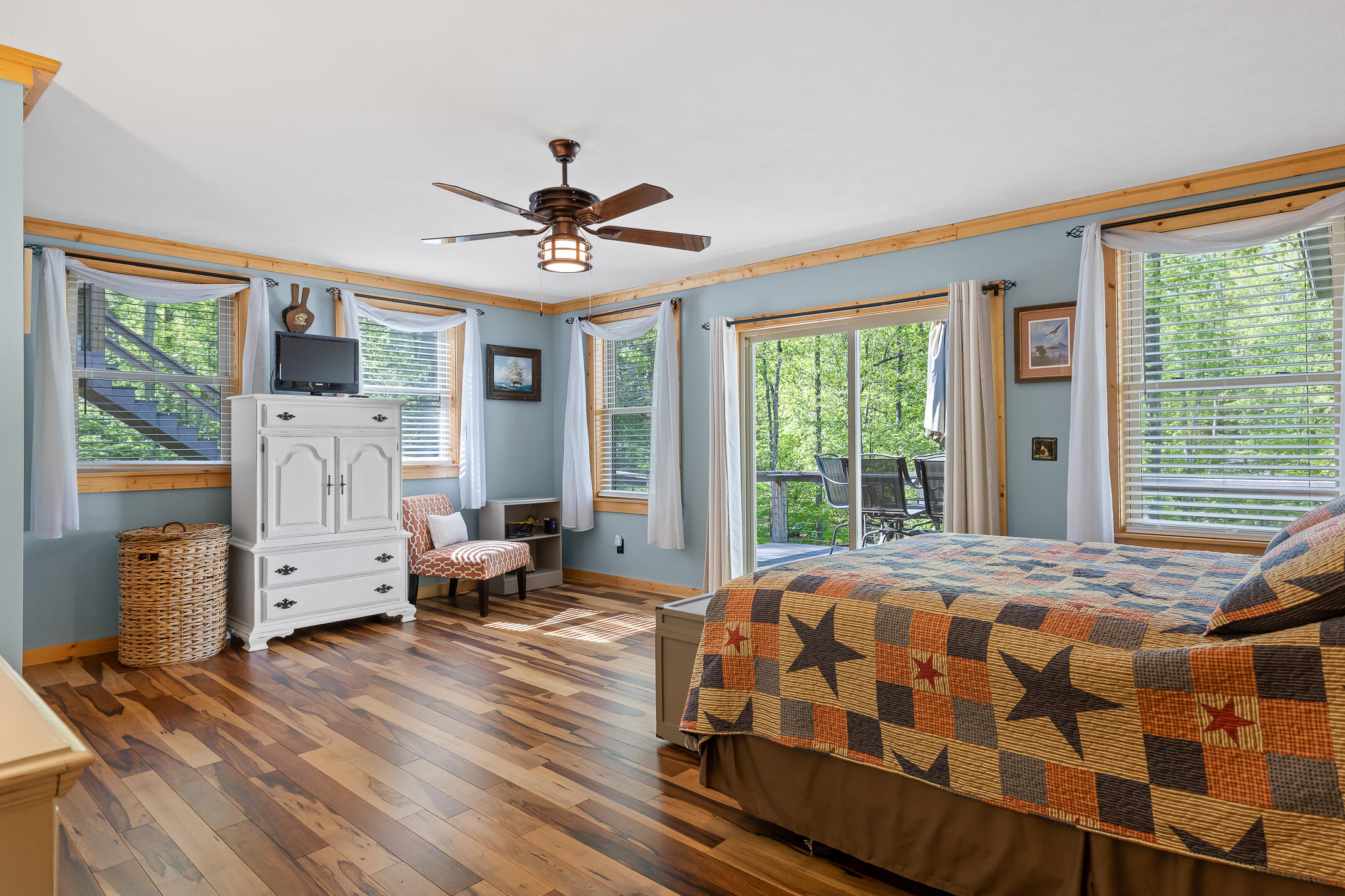 626 Watts Dr Spring Spring City, TN 37381 - Photo 18 of 44 Primary Bedroom