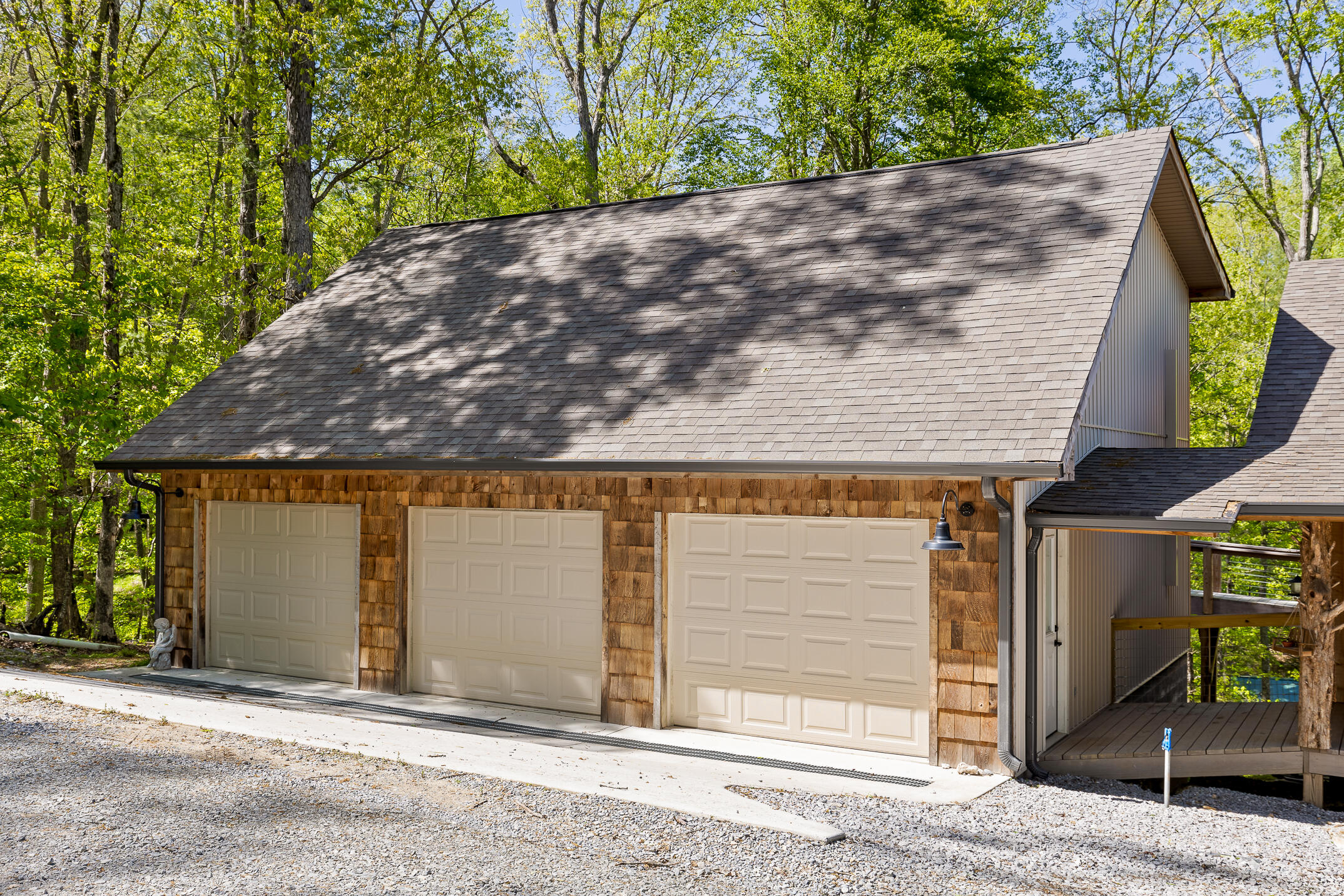 626 Watts Dr Spring Spring City, TN 37381 - Photo 30 of 44 Garage and Loft