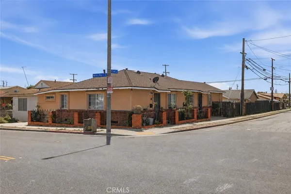 $849,000 | 932 23rd Street, Long Beach, CA 90806