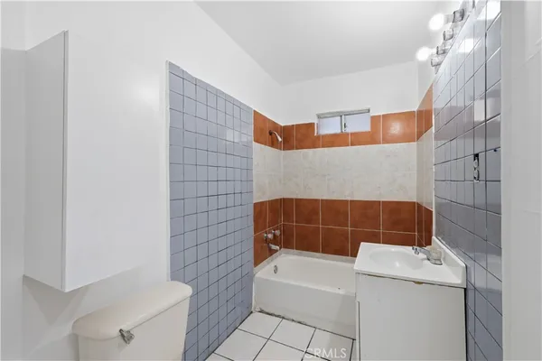 $849,000 | 932 23rd Street, Long Beach, CA 90806