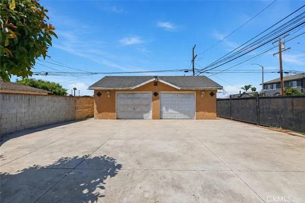 $849,000 | 932 23rd Street, Long Beach, CA 90806