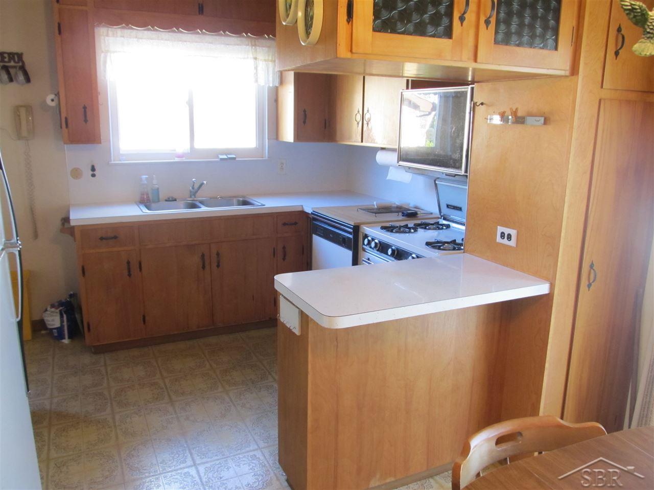 2386 Anderson Road Saginaw, MI 48603 - Photo 2 of 7 Gallery Image 2