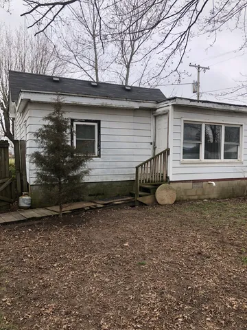 $115,000 | 132 South East Street, Charlottesville, IN 46117