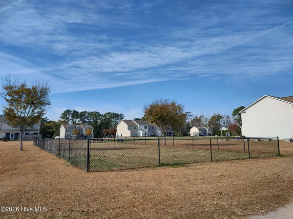 $1,250 | 202 Lanieve Court, Unit 8, Hubert, NC 28539