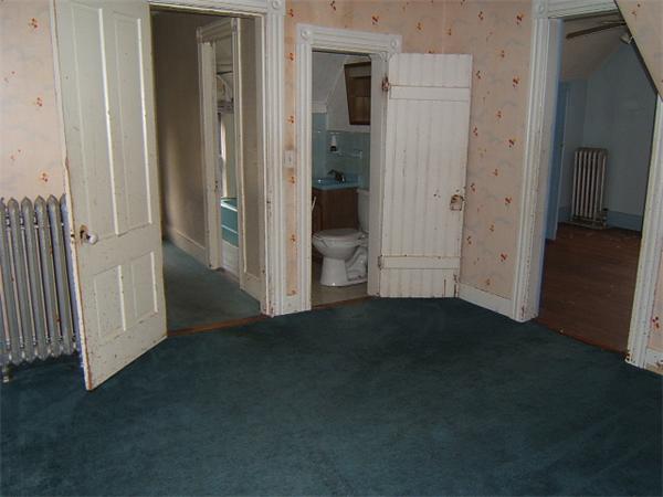 16 Steele Street Worcester, MA 01607 - Photo 7 of 10 Gallery Image 7