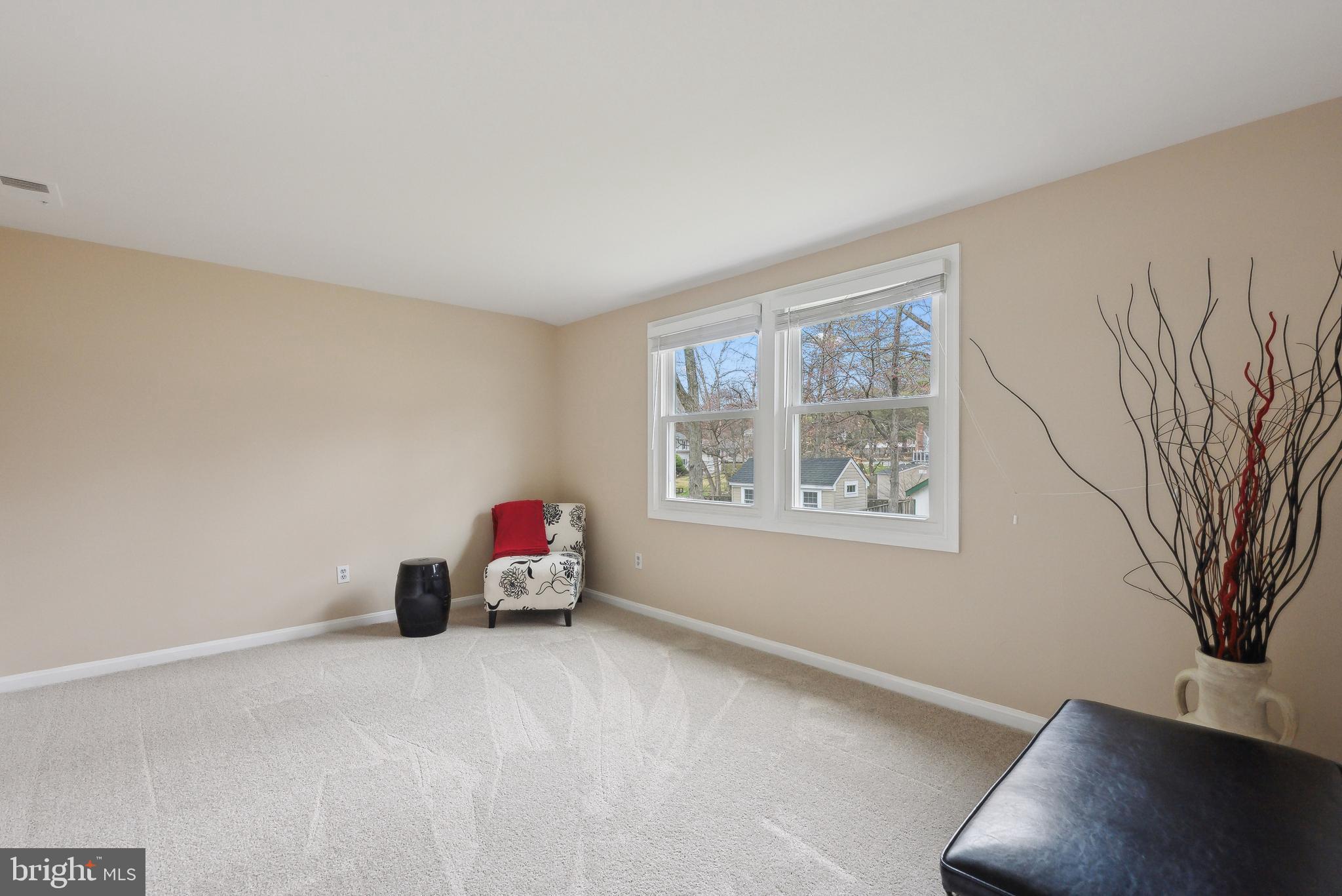 3011 Bluff Point Lane Silver Spring, MD 20906 - Photo 23 of 29 Upper level bedroom #4 with new carpet