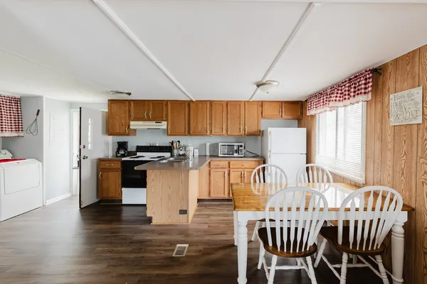 $160,000 | 2380 Egyptian Hills Drive, Creal Springs, IL 62922