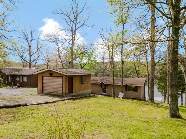 $160,000 | 2380 Egyptian Hills Drive, Creal Springs, IL 62922