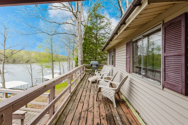 $160,000 | 2380 Egyptian Hills Drive, Creal Springs, IL 62922