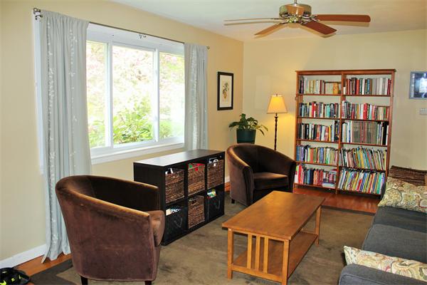 892 Ryan Road Northampton, MA 01062 - Photo 8 of 30
