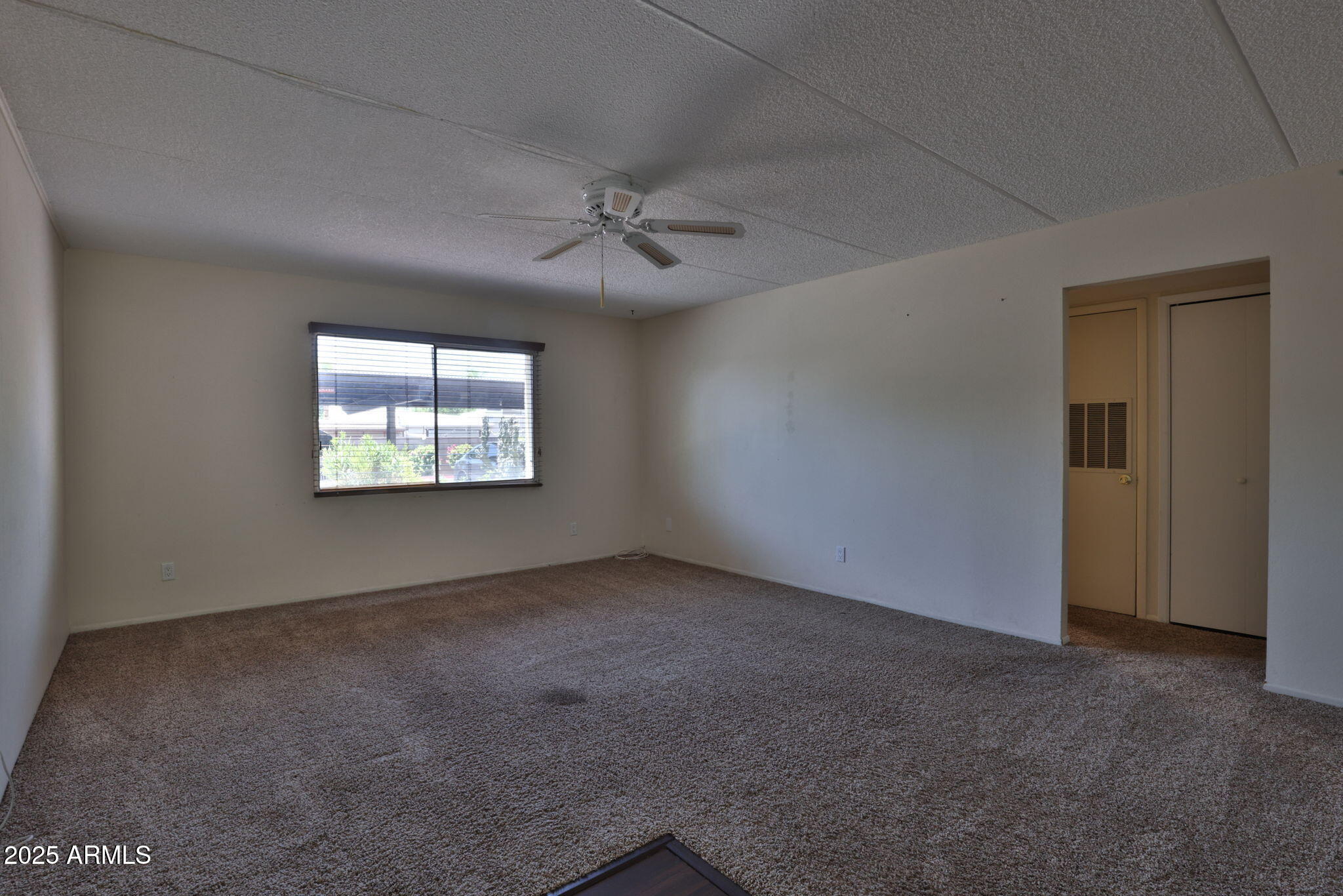 4201 East Camelback Road, Unit 25 Phoenix, AZ 85018 - Photo 2 of 25 Family 1