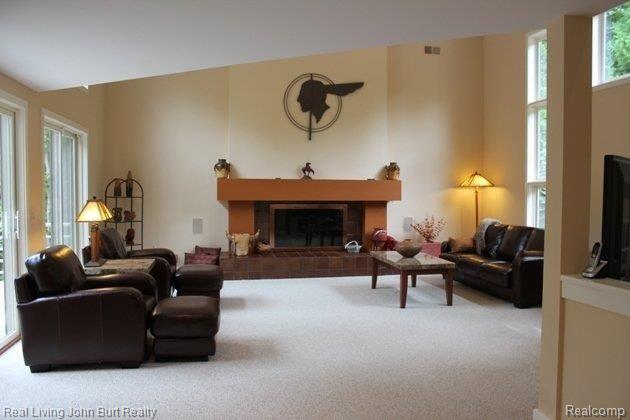 5215 Lake George Road Oxford, MI 48370 - Photo 17 of 25 LR