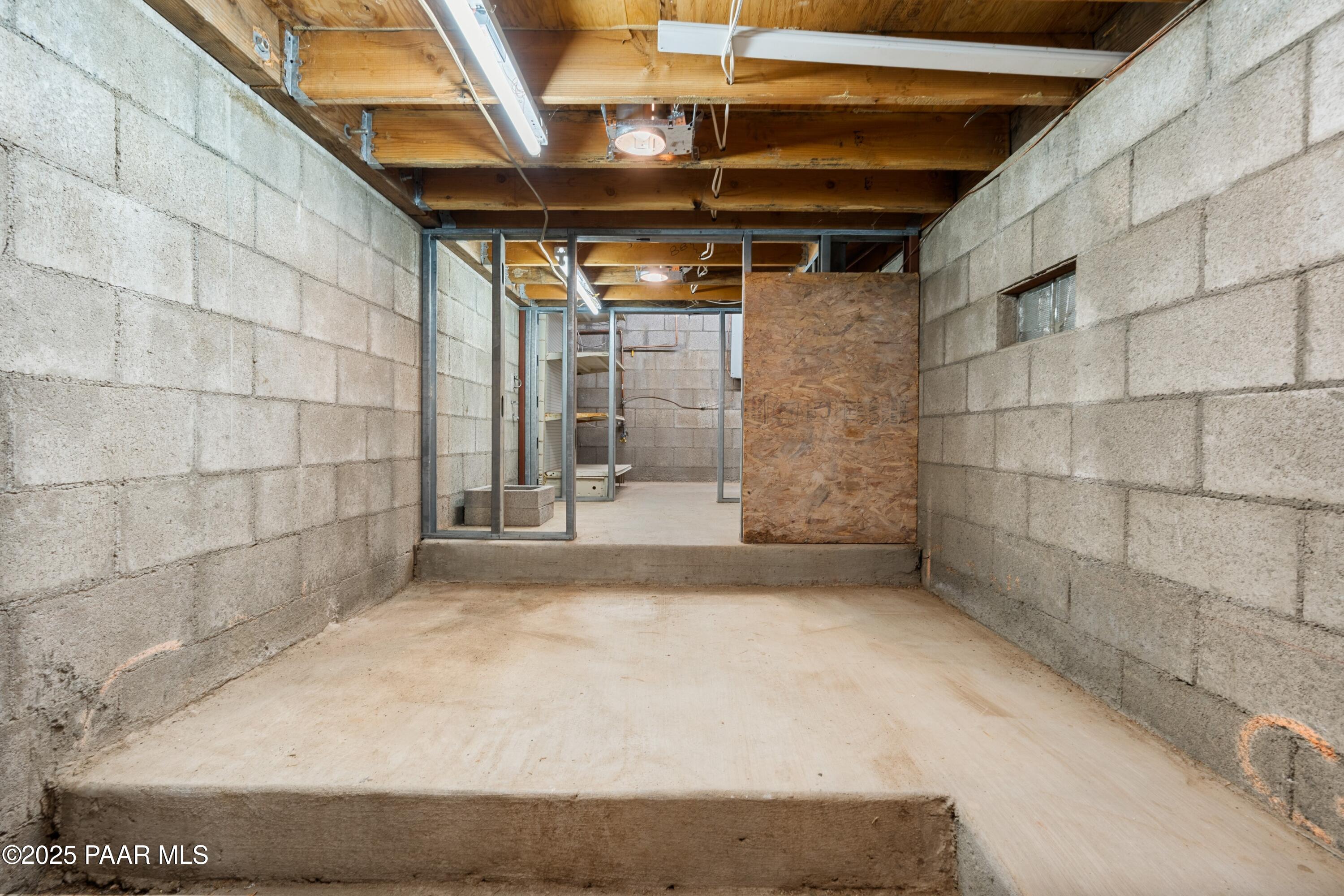 1505 Pine Lane Prescott, AZ 86305 - Photo 35 of 48 035_Basement