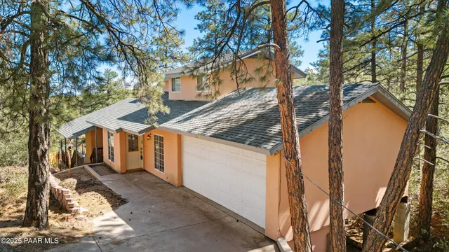 a view of outdoor space yard and deck