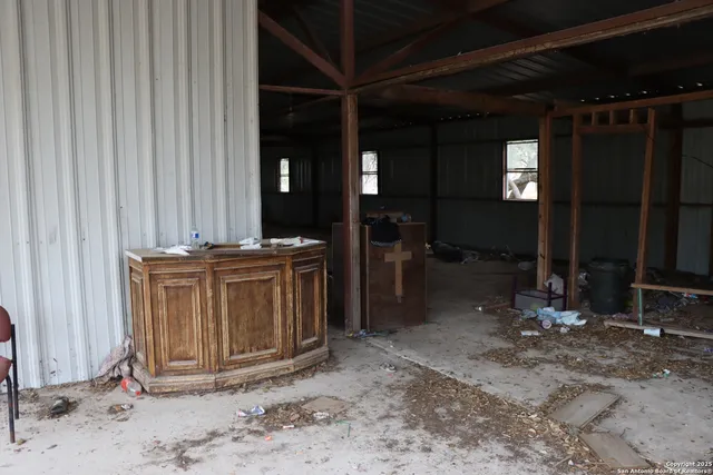 a view of a entryway door of the house