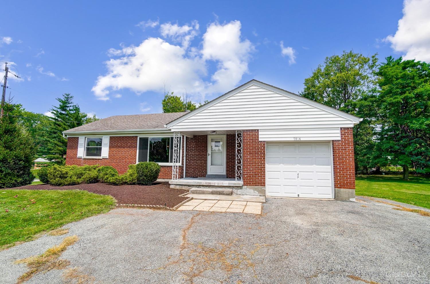 7914 Woodruff Road Cincinnati, OH 45255 - Photo 6 of 43 Gallery Image 6