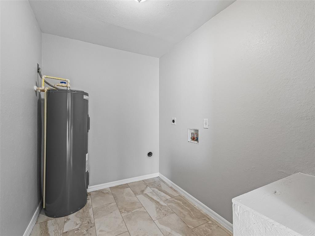 27 Juniper Loop Terrace Ocala, FL 34480 - Photo 25 of 35 a view of utility room