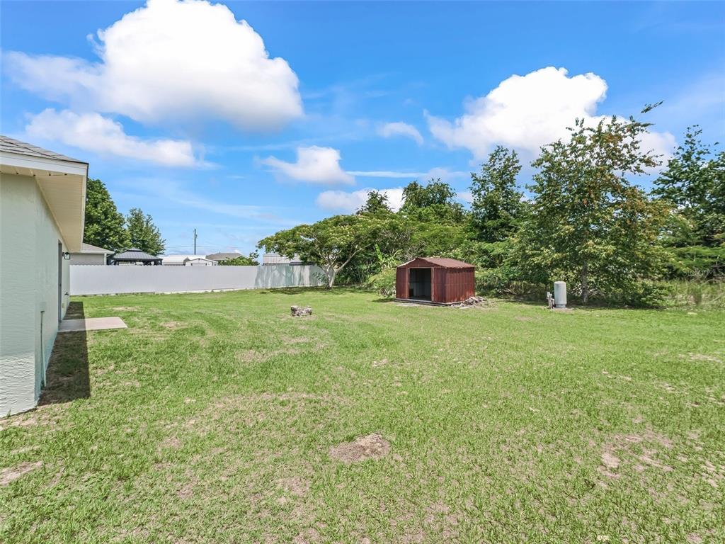 27 Juniper Loop Terrace Ocala, FL 34480 - Photo 27 of 35 a view of a garden
